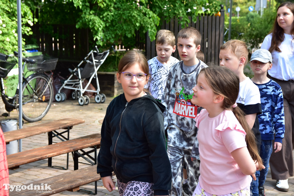 Tuchoski Park Krajobrazowy: Happening na cześć pszczół i niezapominajek