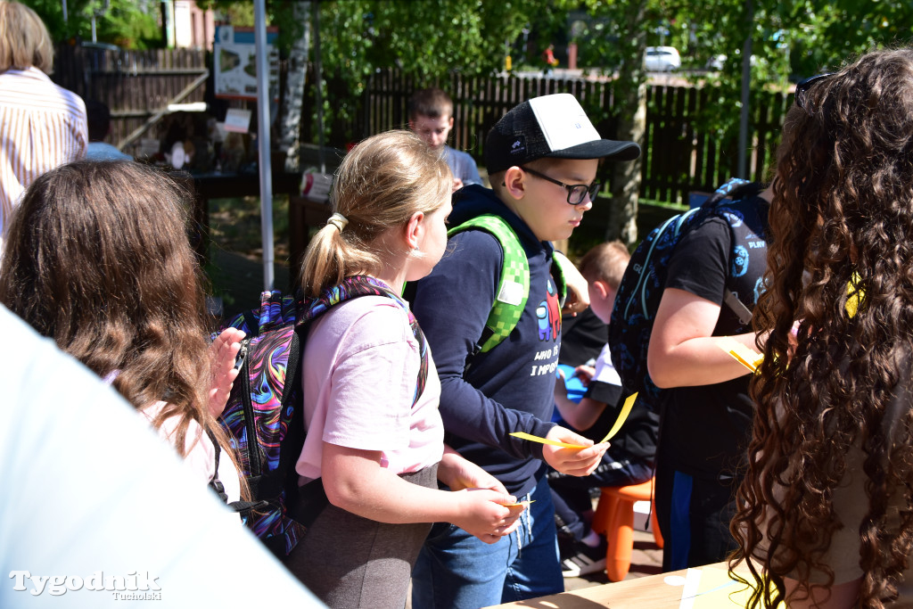 Tuchoski Park Krajobrazowy: Happening na cześć pszczół i niezapominajek