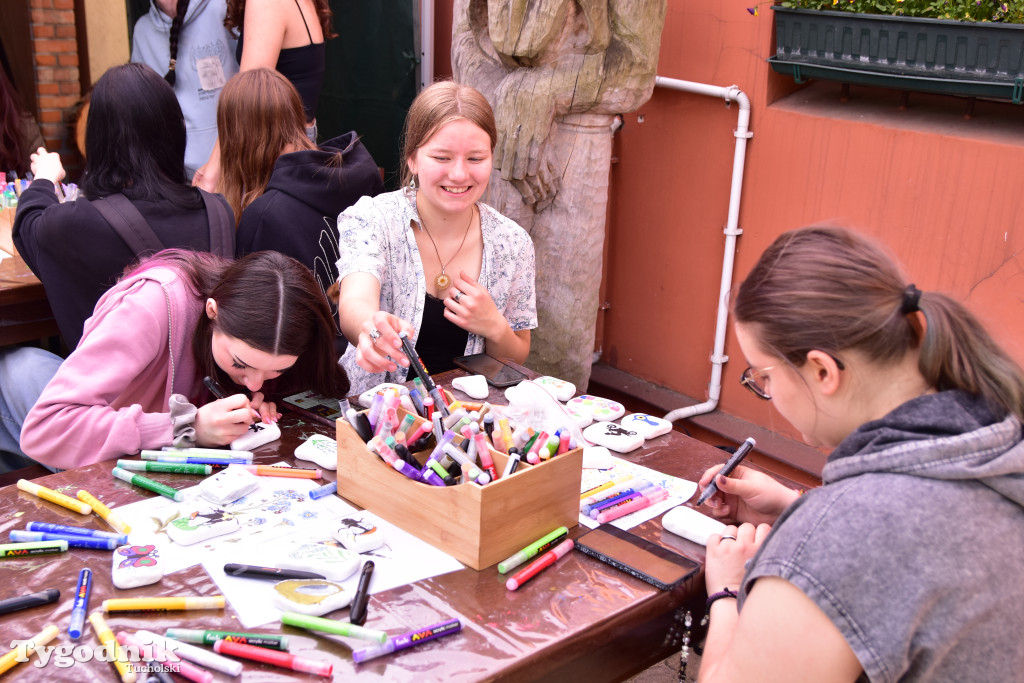 Tuchoski Park Krajobrazowy: Happening na cześć pszczół i niezapominajek