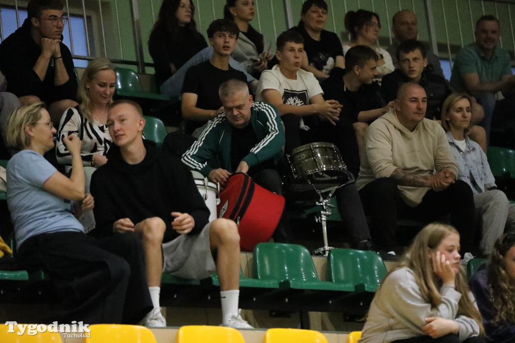 Finał Tucholskiej Ligi Siatkówki - gospodarze zwycięzcami