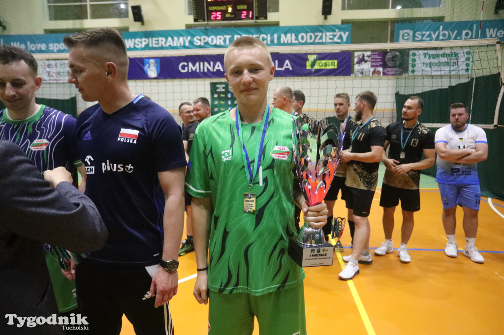 Finał Tucholskiej Ligi Siatkówki - gospodarze zwycięzcami