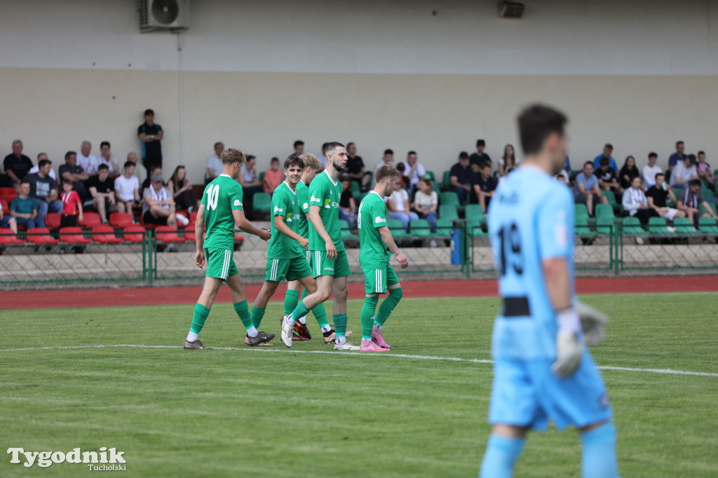 Klasa okręgowa: Tucholanka Tuchola - Zawisza II Bydgoszcz 3:2 (3:0)