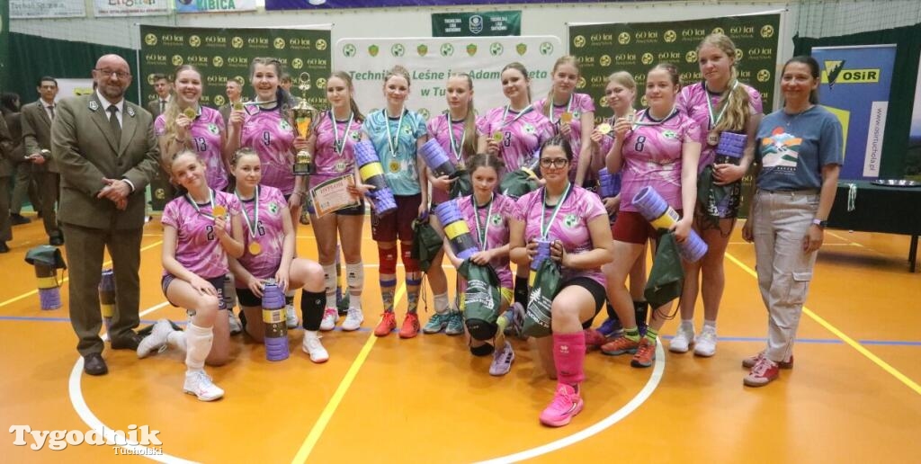 Uczennice Technikum Leśnego w Tucholi mistrzyniami Polski w siatkówce
