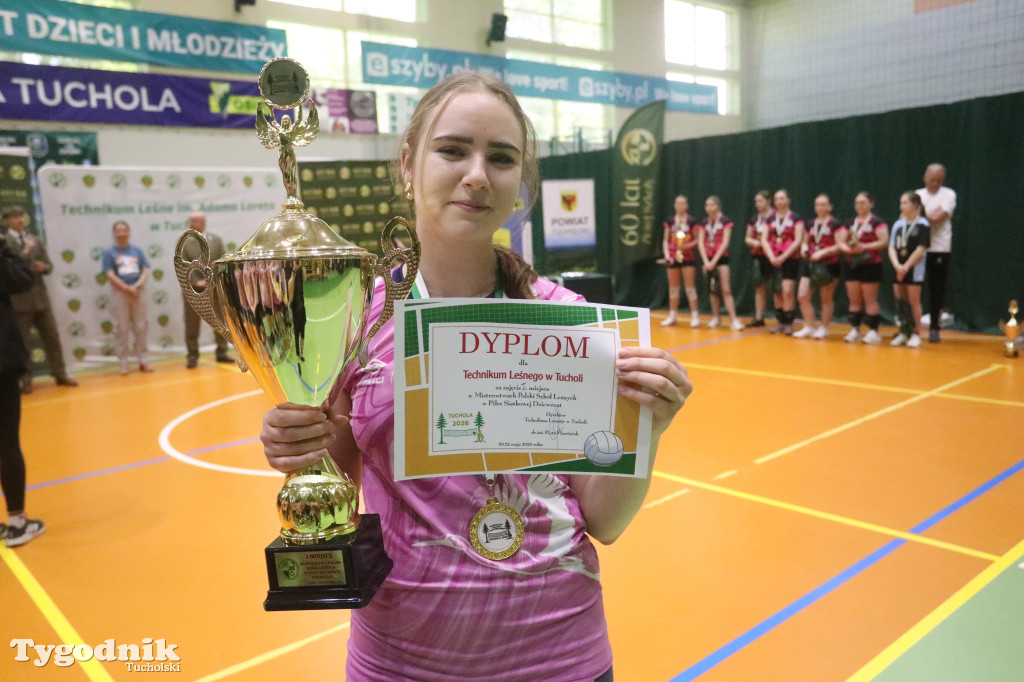 Uczennice Technikum Leśnego w Tucholi mistrzyniami Polski w siatkówce