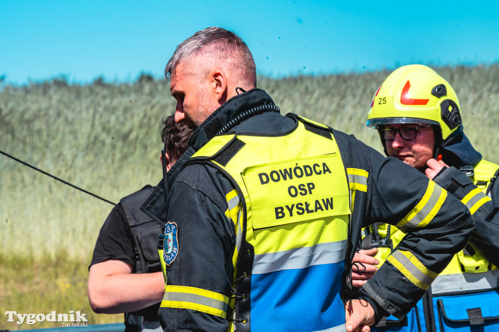 Gorąco na Cegielnianej w Tucholi. Wypadek masowy, dziesiątki strażaków