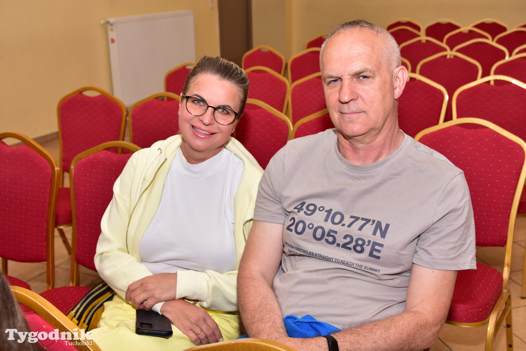 To nie było zwykłe przedstawienie. Grupa teatralna z B-CKiP Gminy Lubiewo wystąpiła z premierowym spektaklem