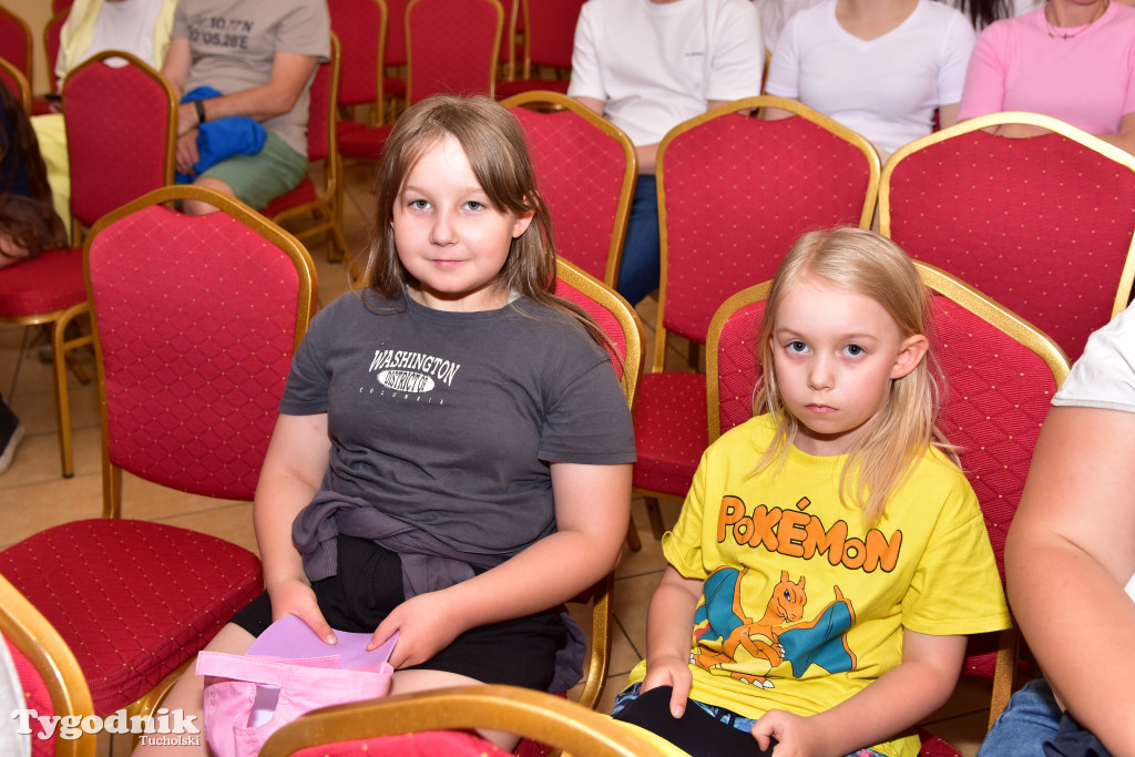 To nie było zwykłe przedstawienie. Grupa teatralna z B-CKiP Gminy Lubiewo wystąpiła z premierowym spektaklem