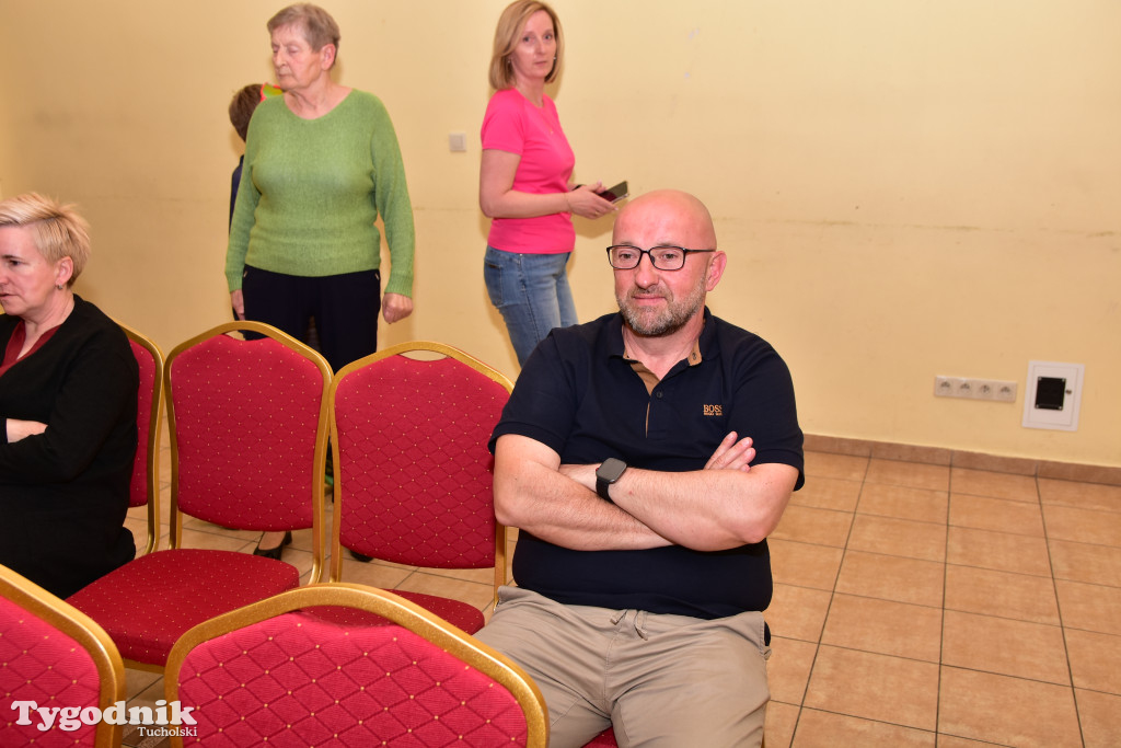 To nie było zwykłe przedstawienie. Grupa teatralna z B-CKiP Gminy Lubiewo wystąpiła z premierowym spektaklem