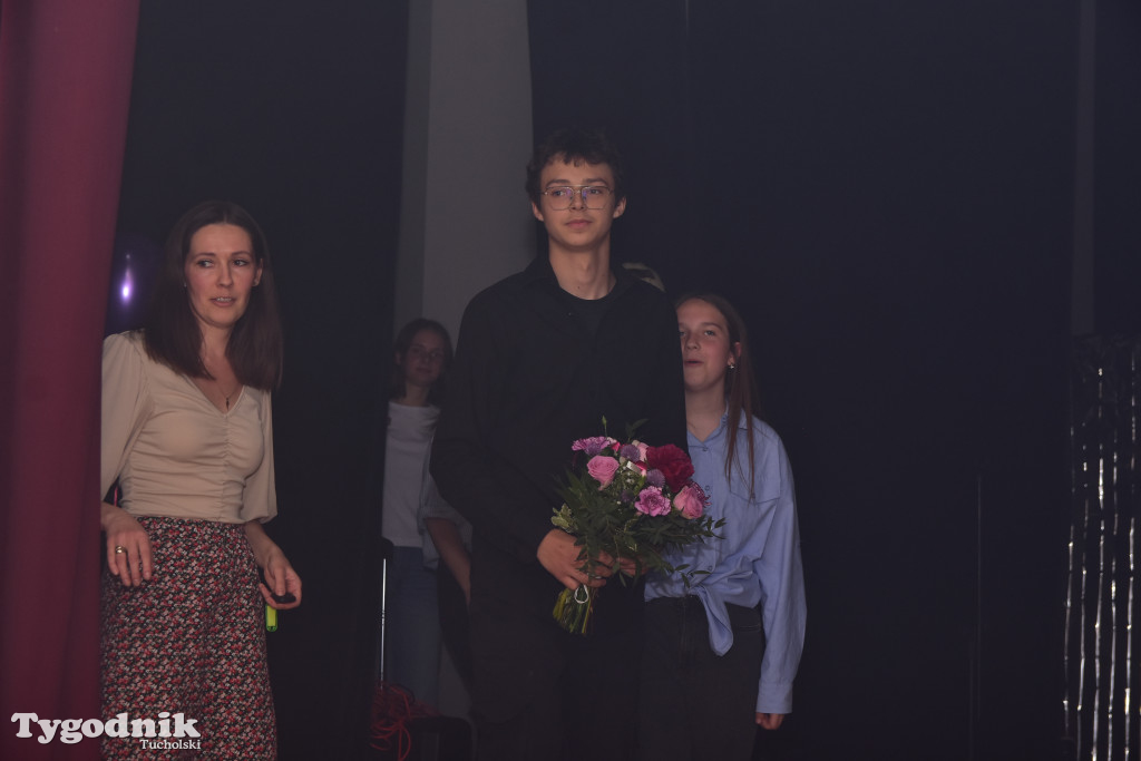 To nie było zwykłe przedstawienie. Grupa teatralna z B-CKiP Gminy Lubiewo wystąpiła z premierowym spektaklem