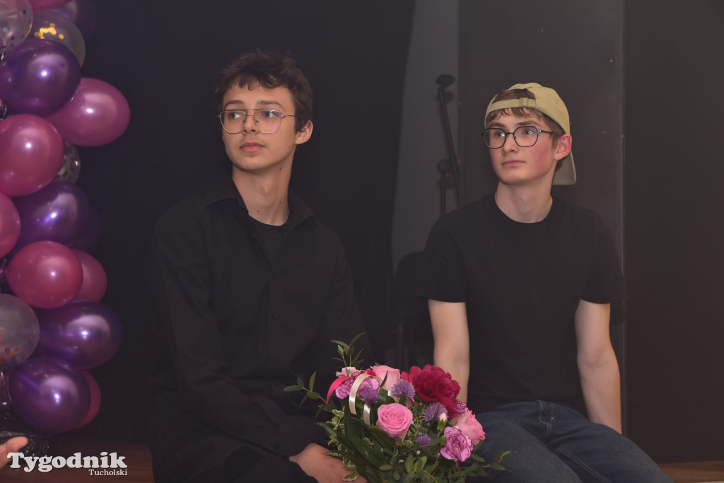 To nie było zwykłe przedstawienie. Grupa teatralna z B-CKiP Gminy Lubiewo wystąpiła z premierowym spektaklem