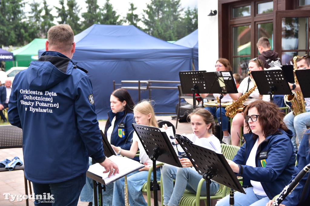 Bysław: Obchody Dnia Dziecka i Dnia Matki w ludowej odsłonie
