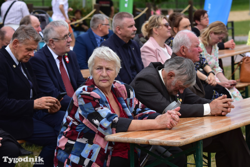Bysław: Obchody Dnia Dziecka i Dnia Matki w ludowej odsłonie