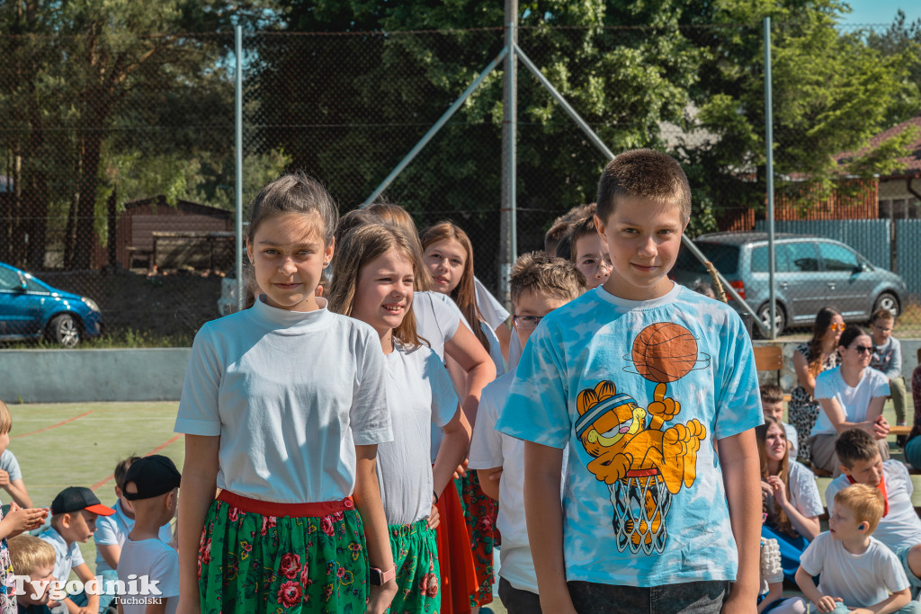 Iwiec się bawi! Dzień rodziny i... escape room w szkole