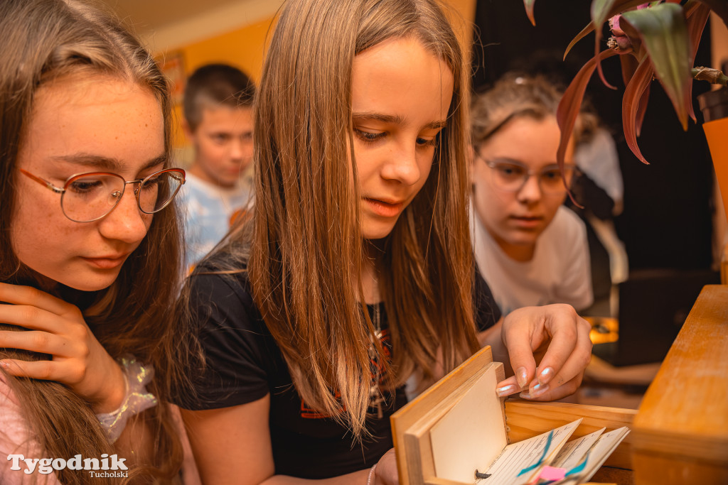 Iwiec się bawi! Dzień rodziny i... escape room w szkole