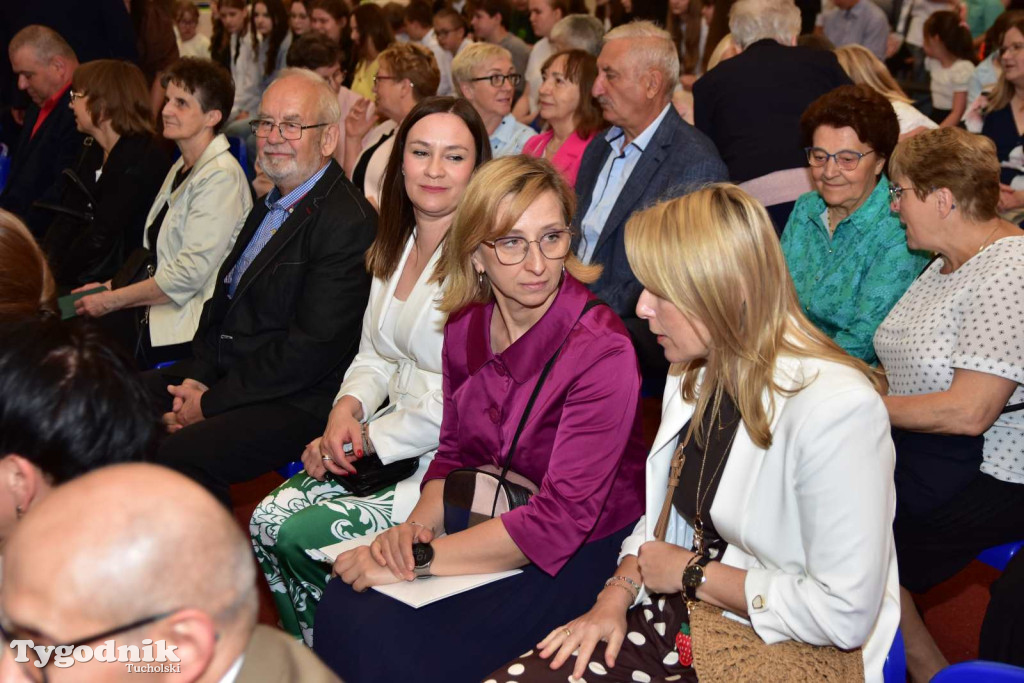 Śliwice: 25-lecie nadania imienia Szkole Podstawowej im. Ks. Prałata Erharda Staniszewskiego