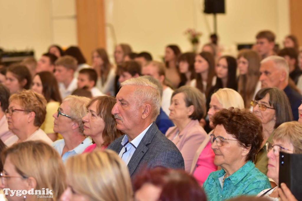 Śliwice: 25-lecie nadania imienia Szkole Podstawowej im. Ks. Prałata Erharda Staniszewskiego