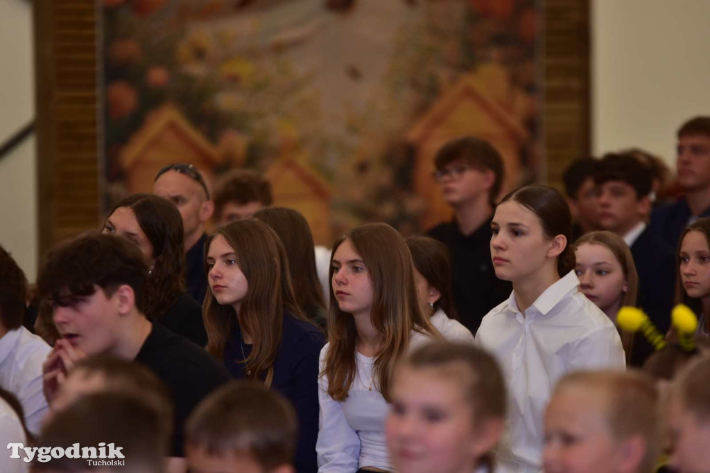 Śliwice: 25-lecie nadania imienia Szkole Podstawowej im. Ks. Prałata Erharda Staniszewskiego