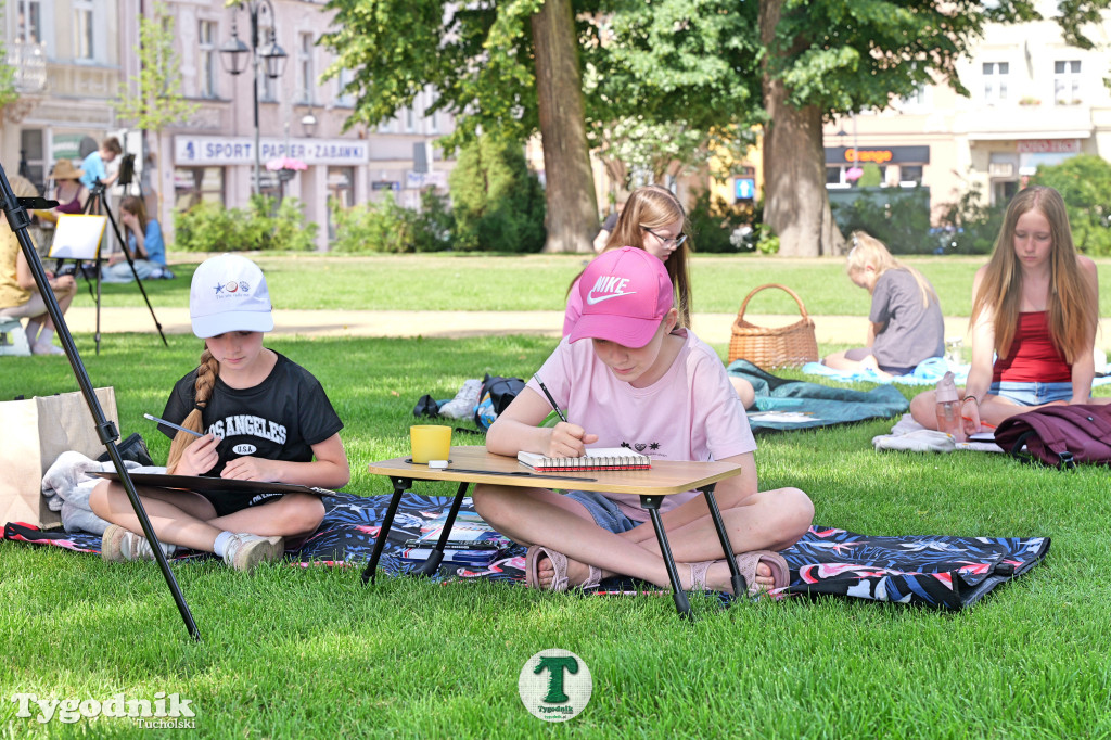 Sztukarnia - plener na rynku w Tucholi