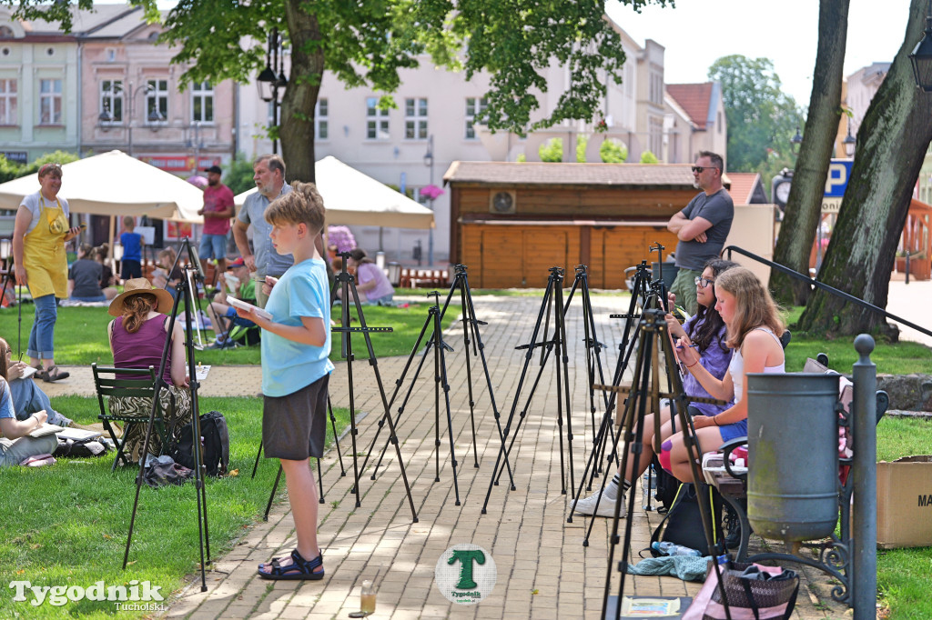 Sztukarnia - plener na rynku w Tucholi