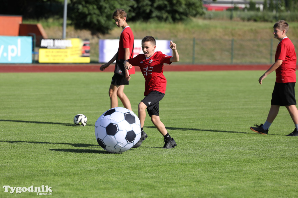 Młodzi piłkarze Tucholanki zabawili się na festynie klubowym