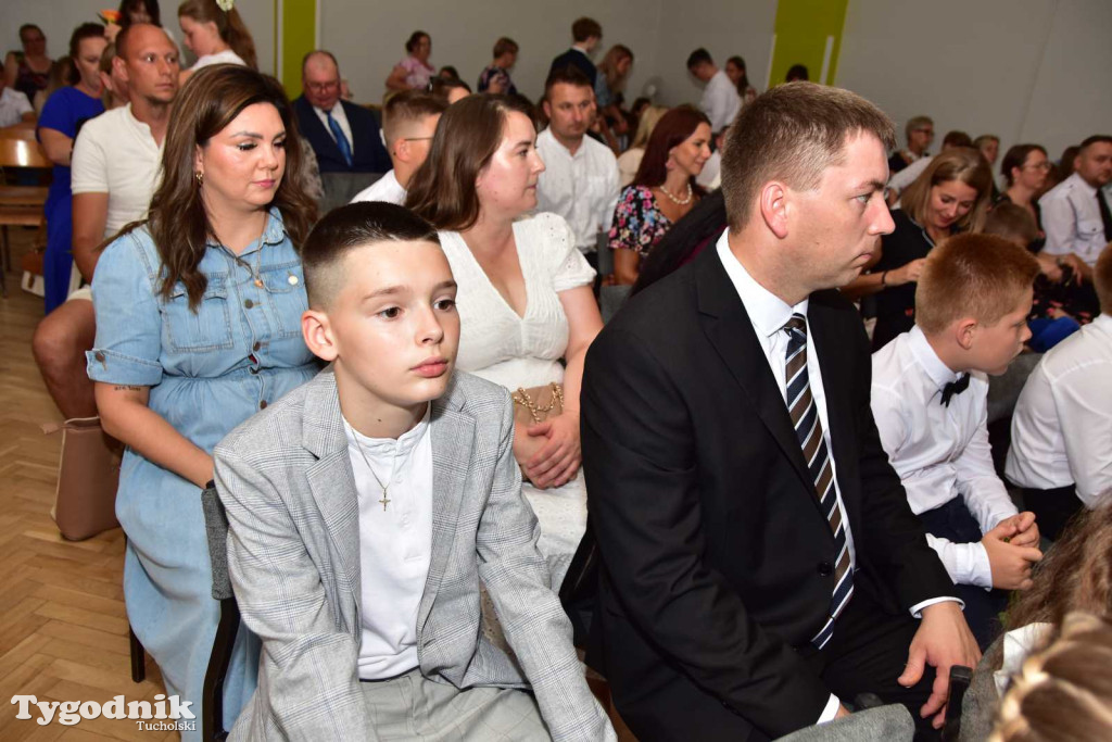 Kiełpin: Wybrzmiał ostatni w historii dzwonek Szkoły Podstawowej im. Leona Wyczółkowskiego...