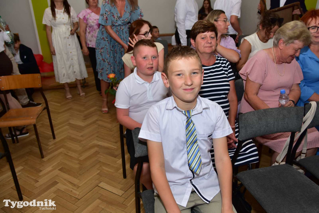 Kiełpin: Wybrzmiał ostatni w historii dzwonek Szkoły Podstawowej im. Leona Wyczółkowskiego...