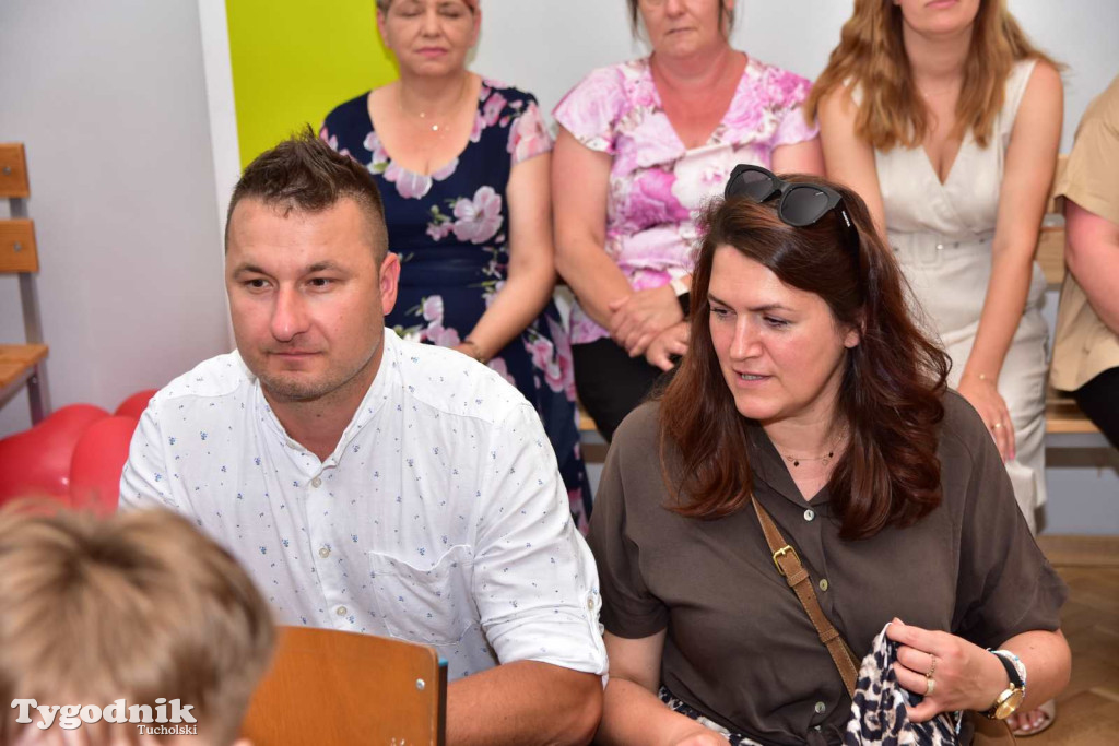 Kiełpin: Wybrzmiał ostatni w historii dzwonek Szkoły Podstawowej im. Leona Wyczółkowskiego...