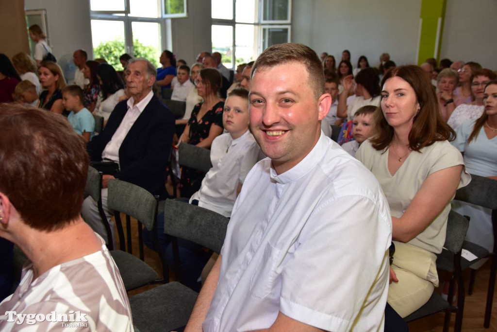 Kiełpin: Wybrzmiał ostatni w historii dzwonek Szkoły Podstawowej im. Leona Wyczółkowskiego...