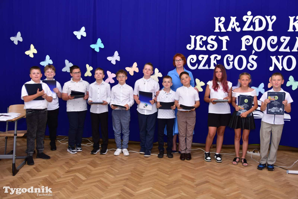 Kiełpin: Wybrzmiał ostatni w historii dzwonek Szkoły Podstawowej im. Leona Wyczółkowskiego...
