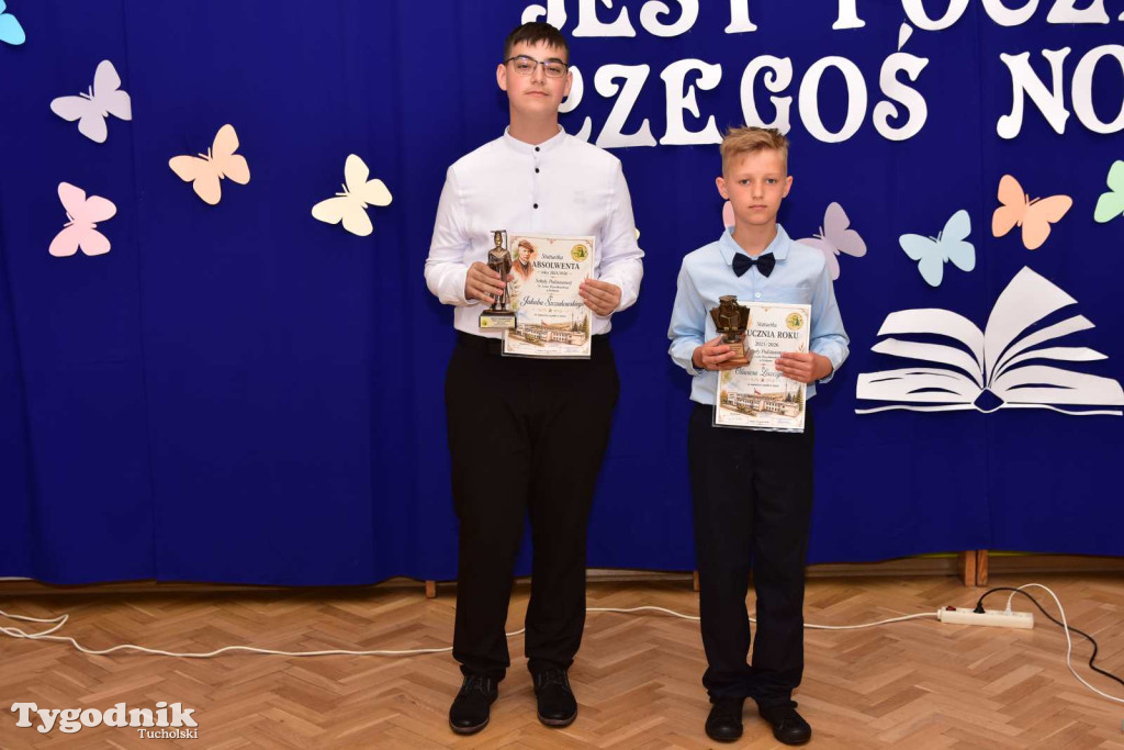 Kiełpin: Wybrzmiał ostatni w historii dzwonek Szkoły Podstawowej im. Leona Wyczółkowskiego...