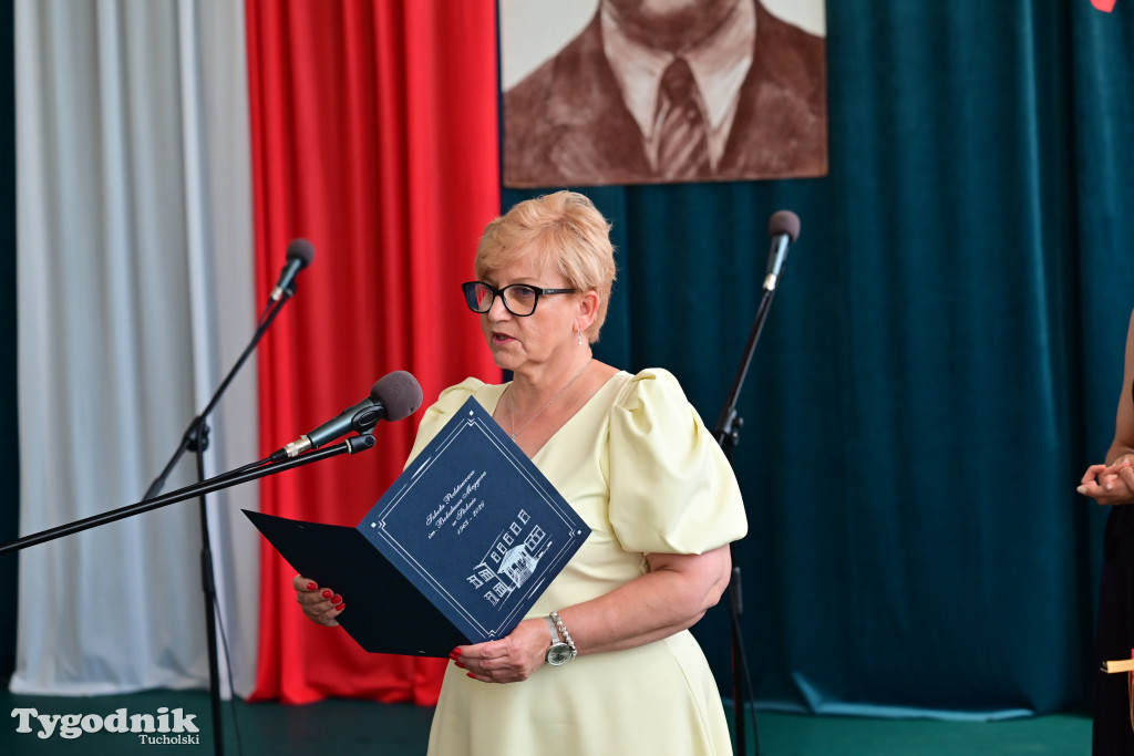 Stobno: ostatni dzwonek i ostatnie zakończenie roku