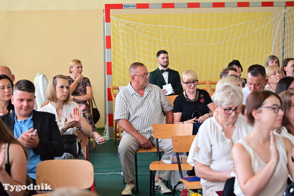Stobno: ostatni dzwonek i ostatnie zakończenie roku