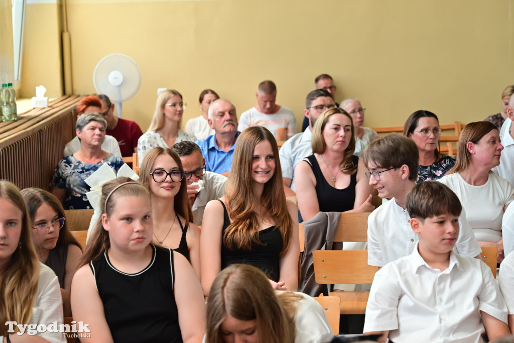 Stobno: ostatni dzwonek i ostatnie zakończenie roku