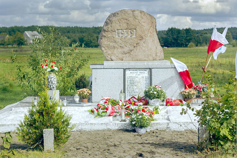 W hołdzie pomordowanym ? po raz czwarty ZDJĘCIA