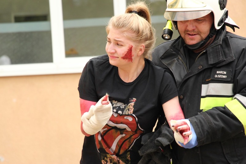 Tuchola: Terroryści zaatakowali szkołę ZDJĘCIA