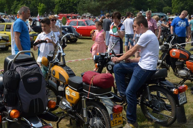 Tuchola: Wystawa pojazdów w Małpim Gaju - ZDJĘCIA