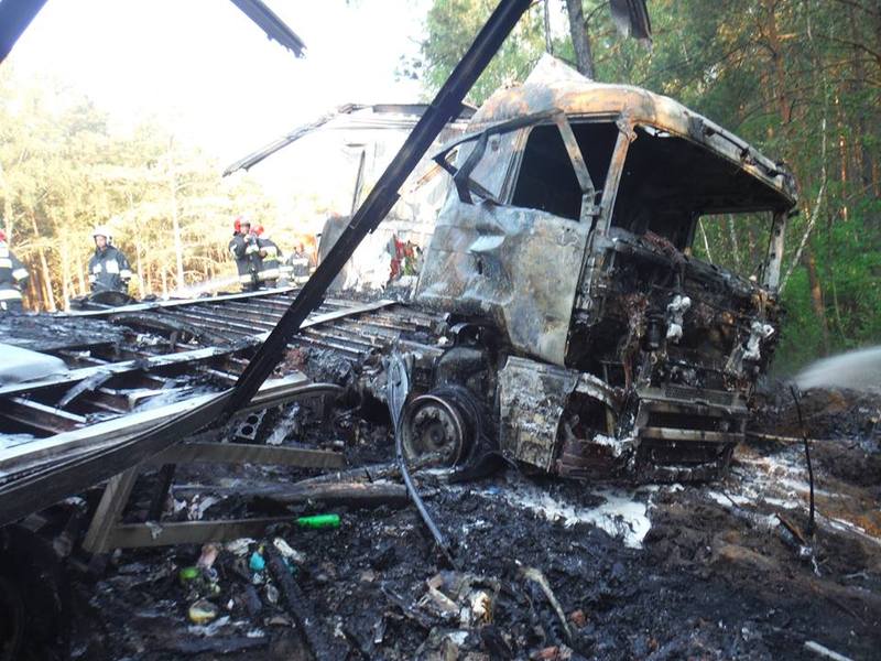 Wypadek pomiędzy Lubiewicami a Rykowiskiem - ZDJĘCIA