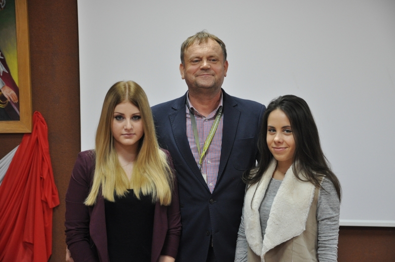 Uczniowie Nowodworka byli w europarlamencie - ZDJĘCIA I FILM