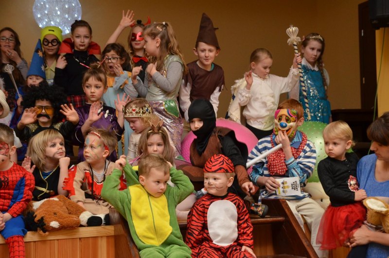 Raciąż: Karnawałowe szaleństwa na parkiecie - ZDJĘCIA