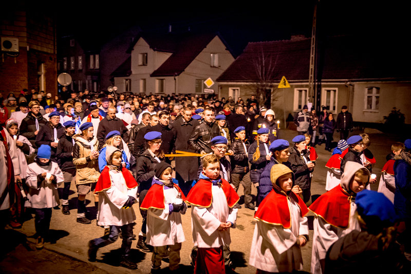 Droga krzyżowa w Cekcynie - ZDJĘCIA