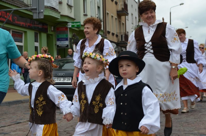 Tuchola: Pochód Borowiaków - ZDJĘCIA