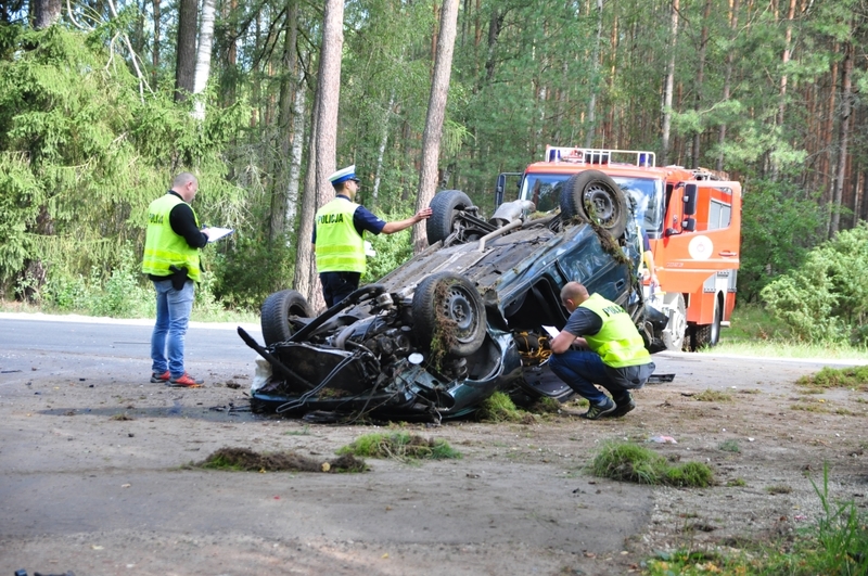 Tuchola - Śliwice: Potworny wypadek na napoleonce ZDJĘCIA
