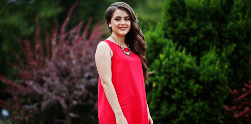  Kobiece sukienki dla puszystych ? jaki fason wybrać ?