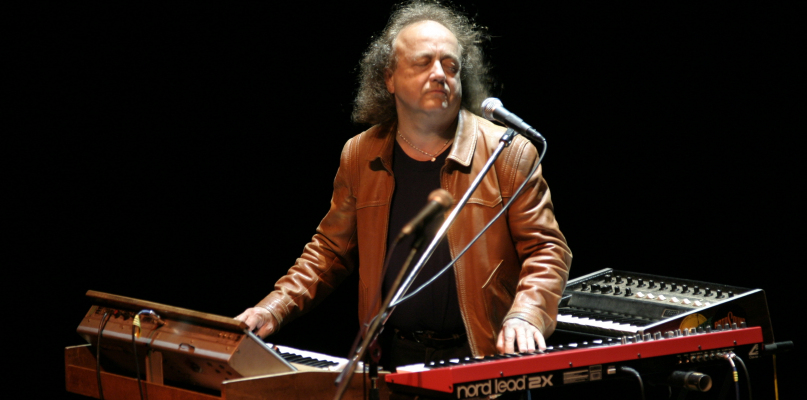 Gwiazda tegorocznego festiwalu w Cekcynie Józef Skrzek, który wystąpi wspólnie z Krzysztofem Piaseckim i Jackiem Pelcem. Fot. Marcin Tomaszuk