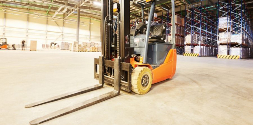 6 rzeczy, które warto wiedzieć o widłach do palet! Poznaj je wszystkie!