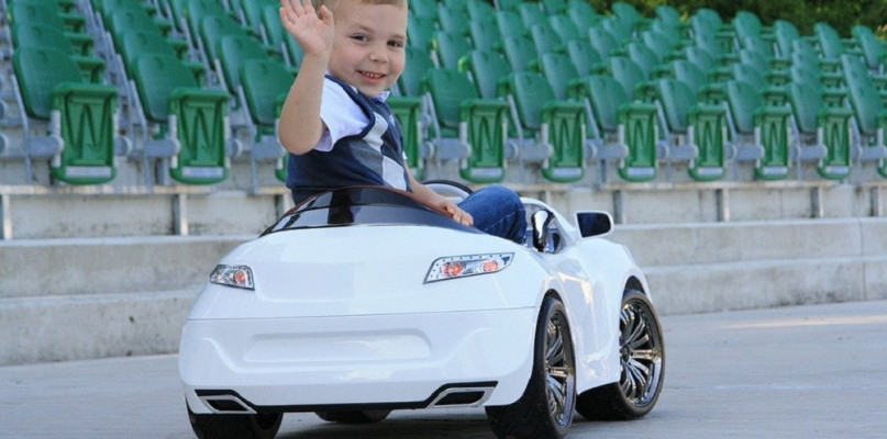 Czym się kierować w wyborze pojazdu elektrycznego dla dziecka?