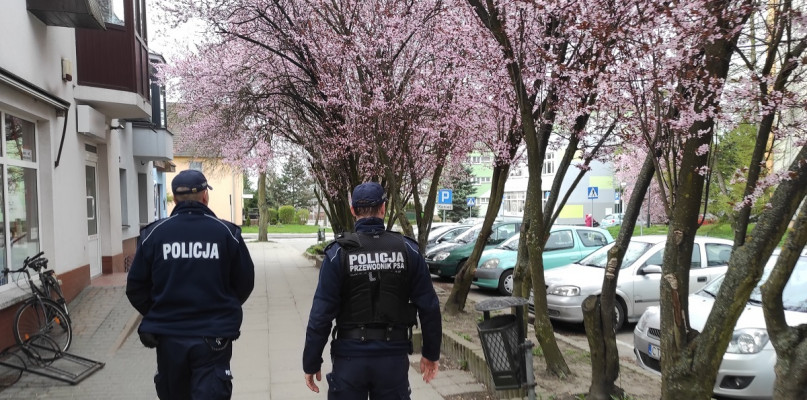 Funkcjonariusze często patrolują tucholskie ulice. Fot. KPP Tuchola