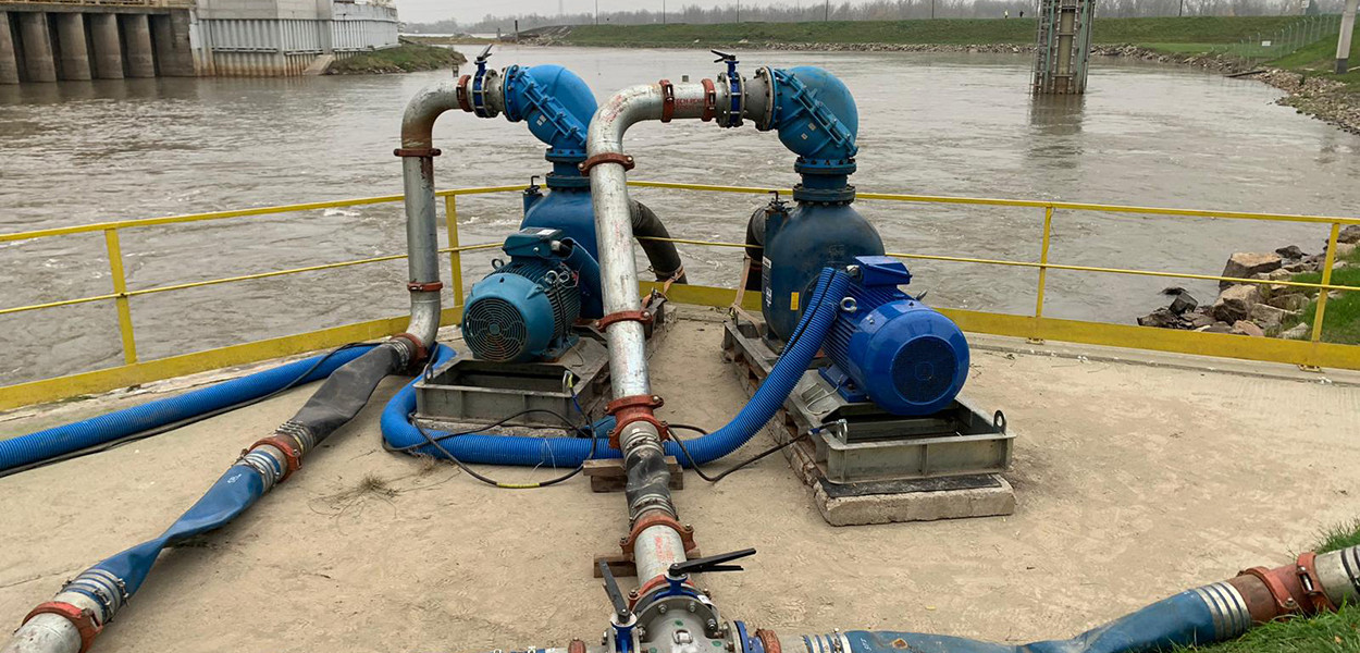 Kiedy warto wynająć pompy przemysłowe?