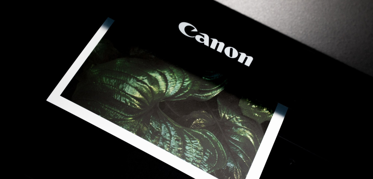 Canon czy Konica Minolta – jaką kserokopiarkę wybrać do biura?