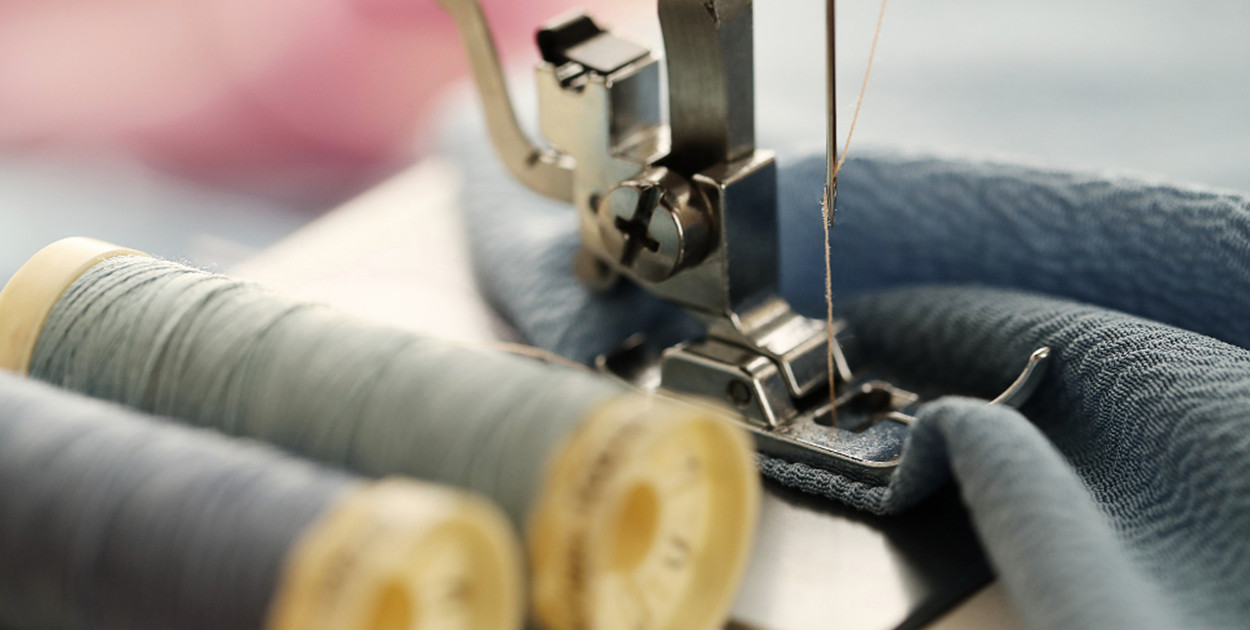Jakie materiały wykorzystać do szycia własnych ubrań?